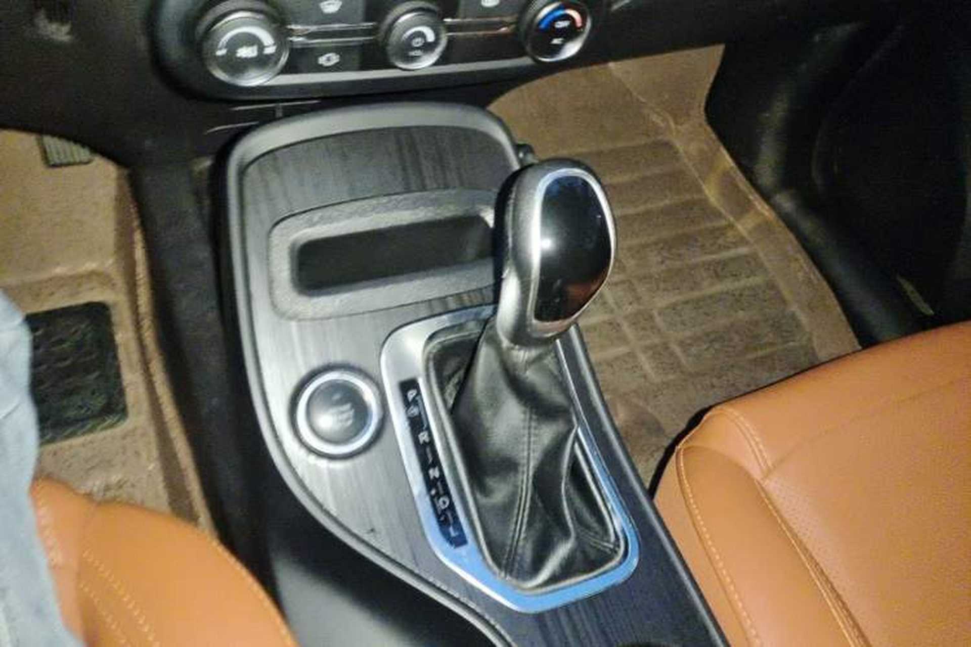 Used Chery Tiggo 7 2016 2.0L CVT Shining Edition Gear Lever