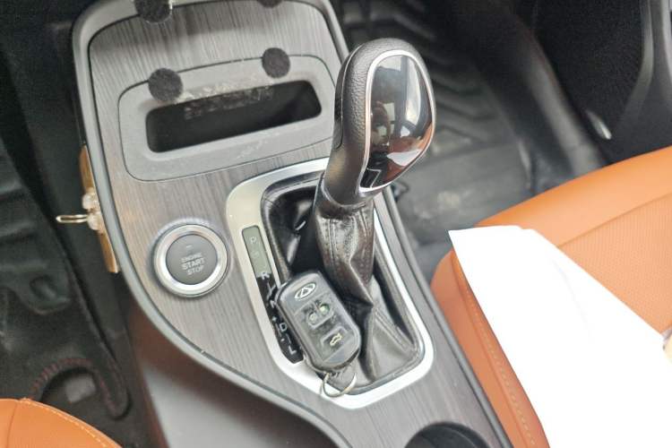 Used Chery Tiggo 7 2016 2.0L CVT Shining Edition Gear Lever