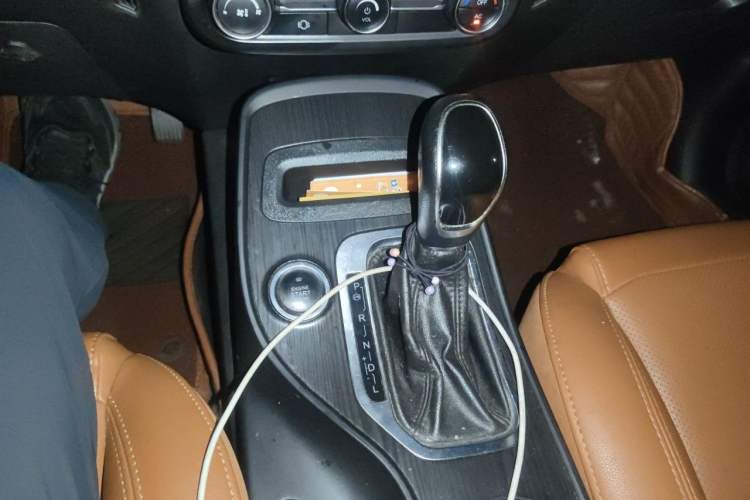 Used Chery Tiggo 7 2016 2.0L CVT Shining Edition Gear Lever