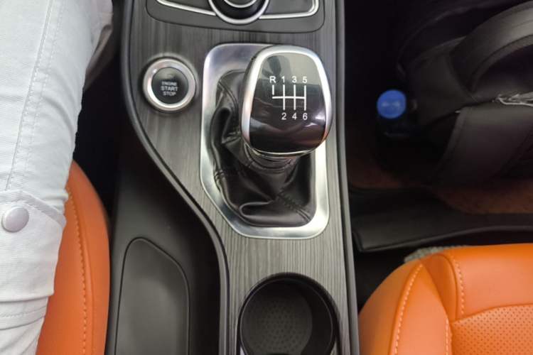 Used Chery Tiggo 7 2016 1.5T Manual Yaozhen Edition Gear Lever