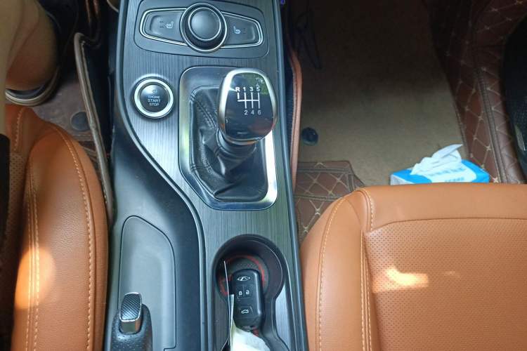 Used Chery Tiggo 7 2016 1.5T Manual Yaozhen Edition Gear Lever