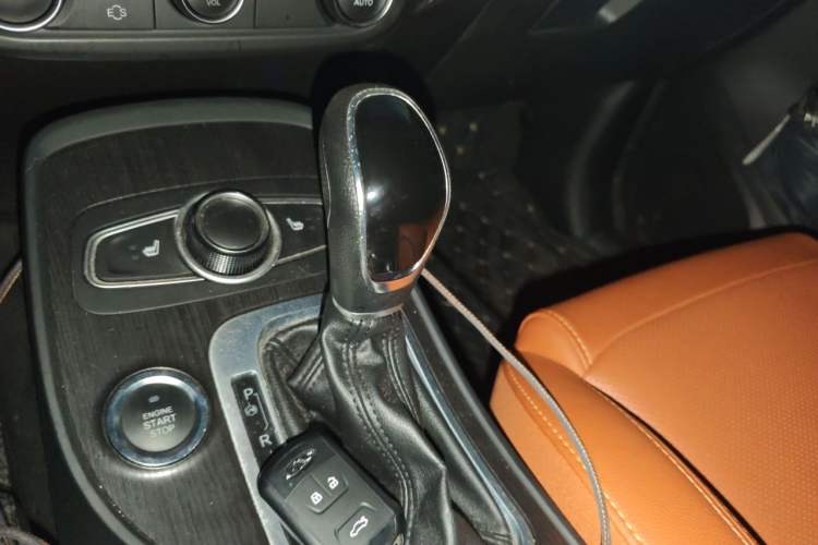 Used Chery Tiggo 7 2016 2.0L CVT YAOZHEN Edition Gear Lever