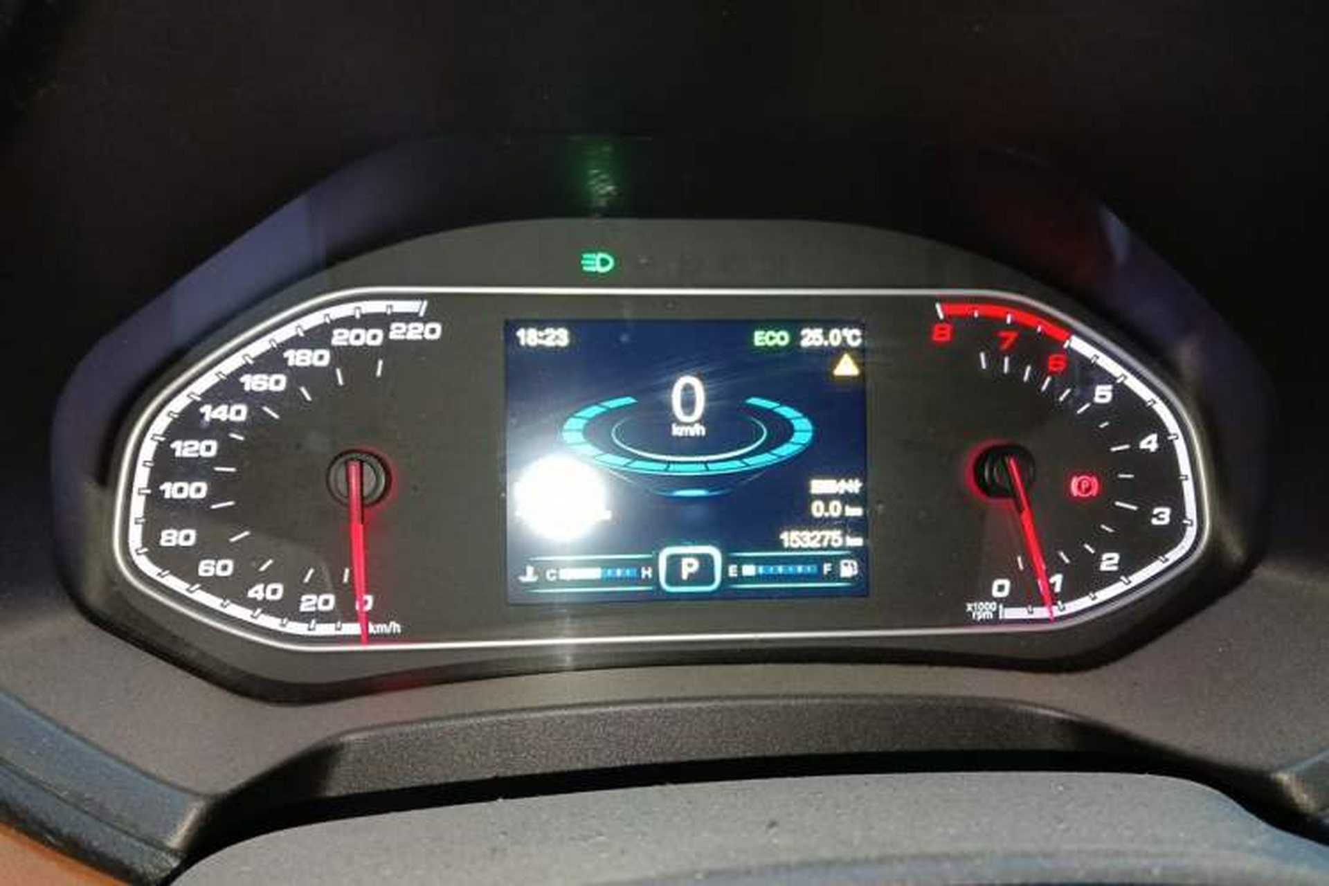 Used Chery Tiggo 7 2016 2.0L CVT YAOZHEN Edition Instrument Cluster