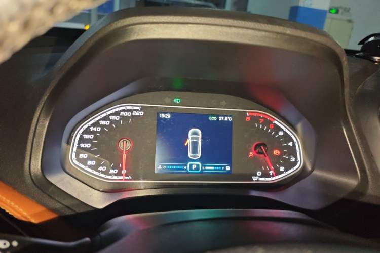 Used Chery Tiggo 7 2016 2.0L CVT YAOZHEN Edition Instrument Cluster