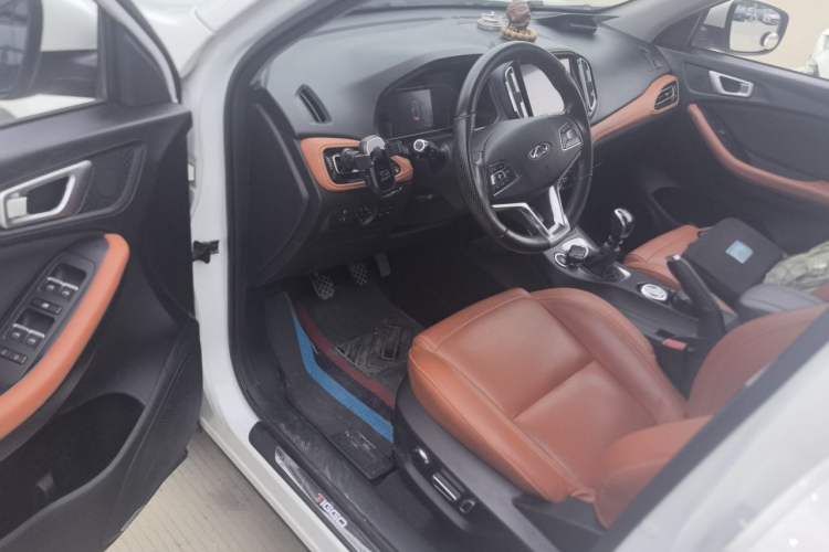 Used Chery Tiggo 7 2016 1.5T Manual Yaozhen Edition Interior 3