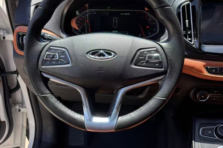 Used Chery Tiggo 7 2016 2.0L CVT YAOZHEN Edition Interior 4