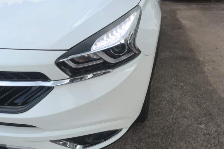 Used Chery Tiggo 7 2016 2.0L CVT Shining Edition Left Front Headlight