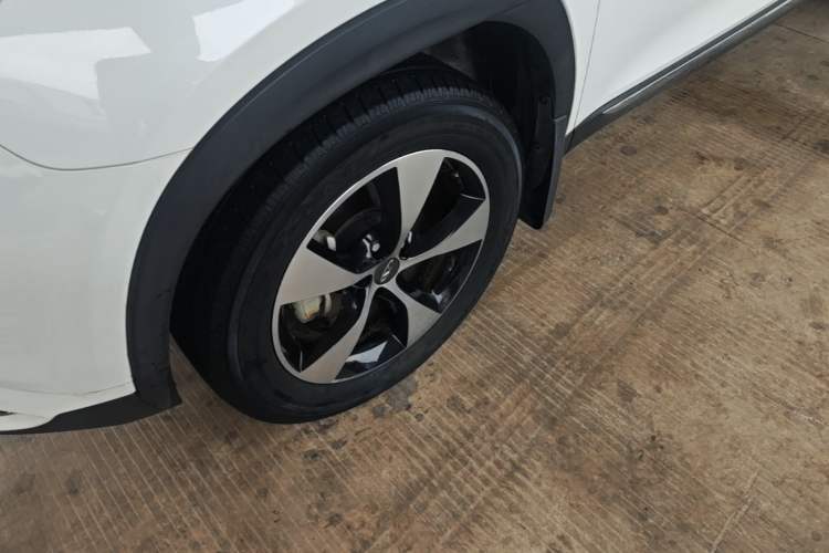 Used Chery Tiggo 7 2016 2.0L CVT YAOZHEN Edition Left Front Wheel Hub