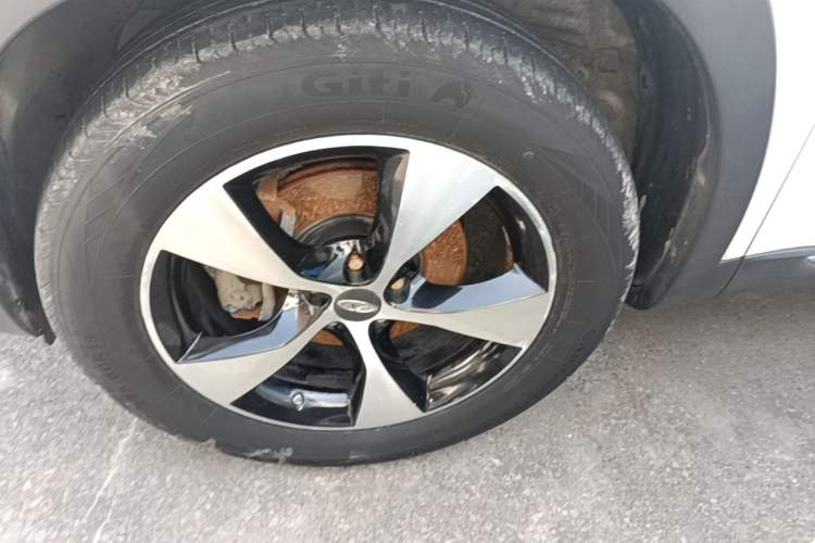 Used Chery Tiggo 7 2016 2.0L CVT YAOZHEN Edition Left Front Wheel Hub