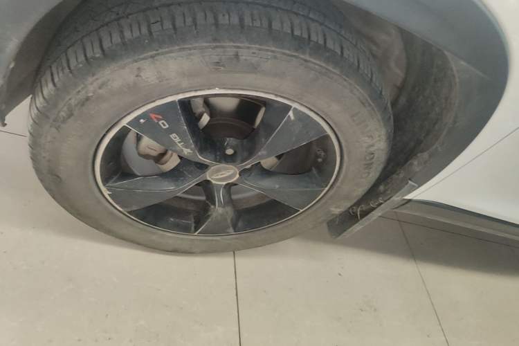 Used Chery Tiggo 7 2016 2.0L CVT Shining Edition Left Front Wheel Hub