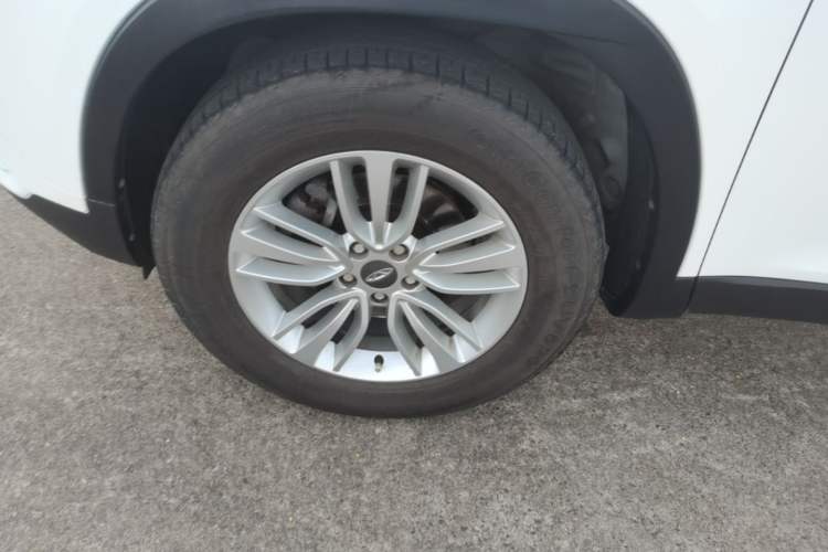 Used Chery Tiggo 7 2016 2.0L CVT Shining Edition Left Front Wheel Hub