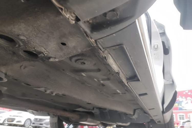 Used Chery Tiggo 7 2016 2.0L CVT YAOZHEN Edition Left Side Sill