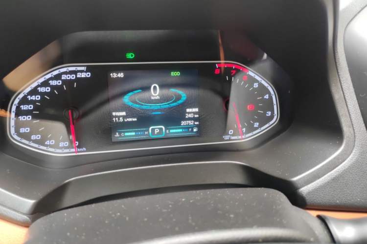 Used Chery Tiggo 7 2016 2.0L CVT Shining Edition Odometer Close Up