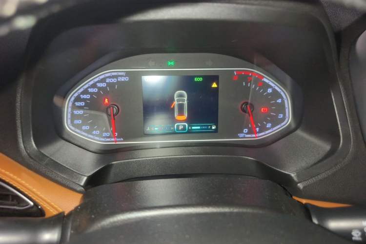 Used Chery Tiggo 7 2016 2.0L CVT Shining Edition Odometer Close Up
