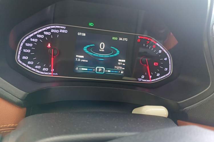Used Chery Tiggo 7 2016 2.0L CVT YAOZHEN Edition Odometer Close Up