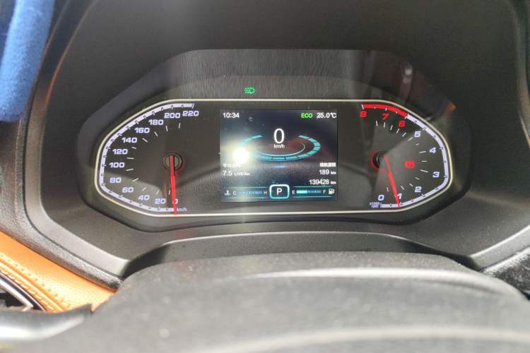 Used Chery Tiggo 7 2016 2.0L CVT YAOZHEN Edition Odometer Close Up
