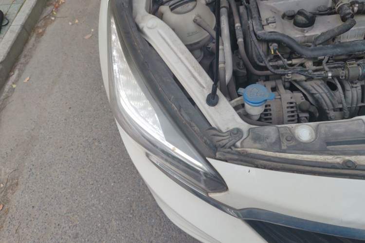 Used Chery Tiggo 7 2016 2.0L CVT Shining Edition Right Front Headlight
