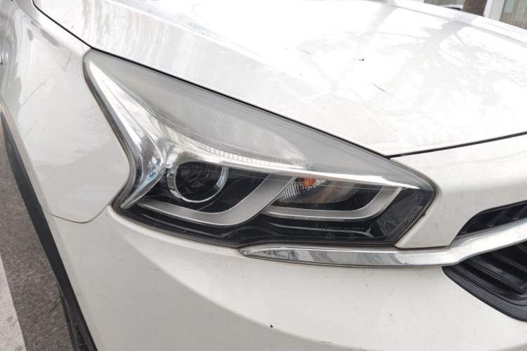 Used Chery Tiggo 7 2016 1.5T Manual Ignite Edition Right Front Headlight
