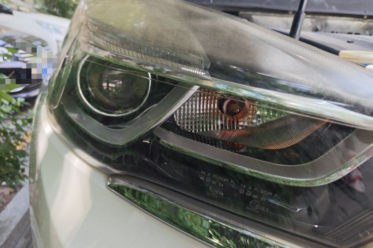 Used Chery Tiggo 7 2016 2.0L CVT YAOZHEN Edition Right Front Headlight