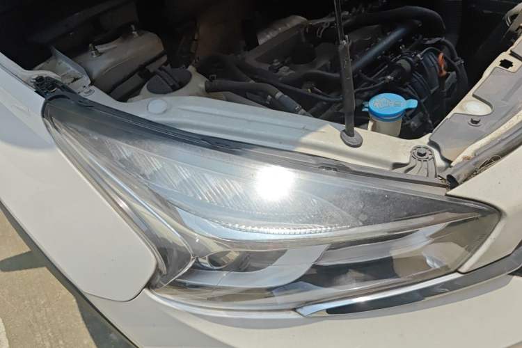 Used Chery Tiggo 7 2016 2.0L CVT Shining Edition Right Front Headlight