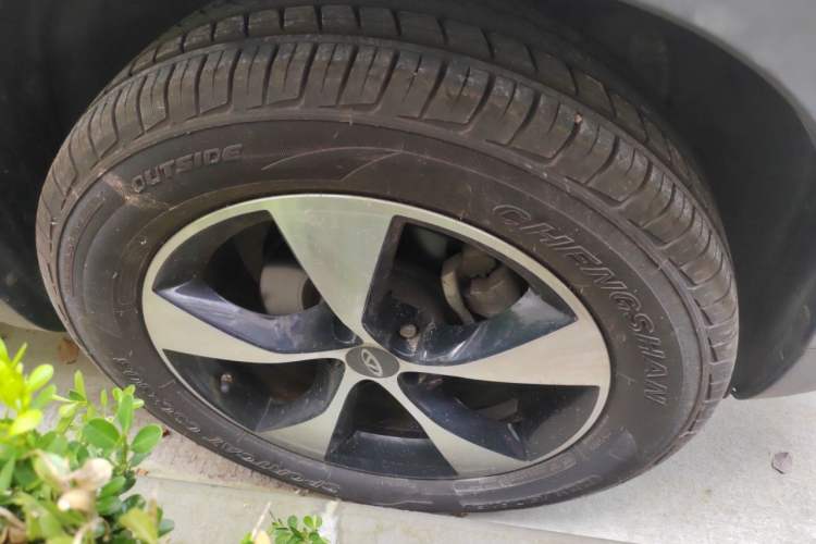 Used Chery Tiggo 7 2016 2.0L CVT Shining Edition Right Front Wheel Hub