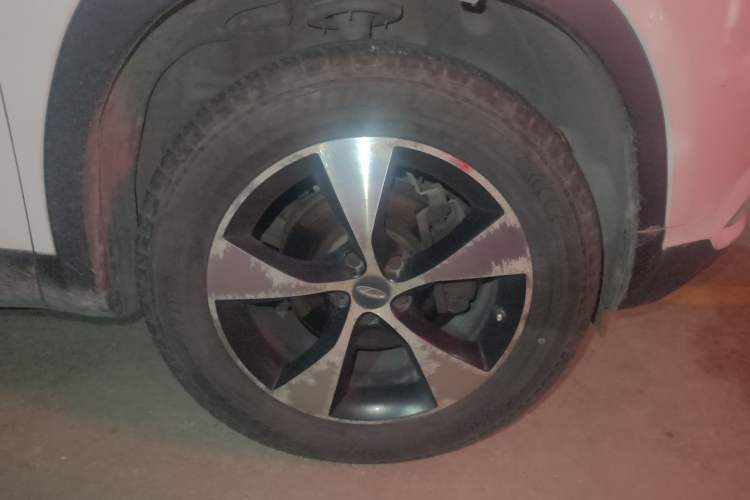 Used Chery Tiggo 7 2016 2.0L CVT YAOZHEN Edition Right Front Wheel Hub