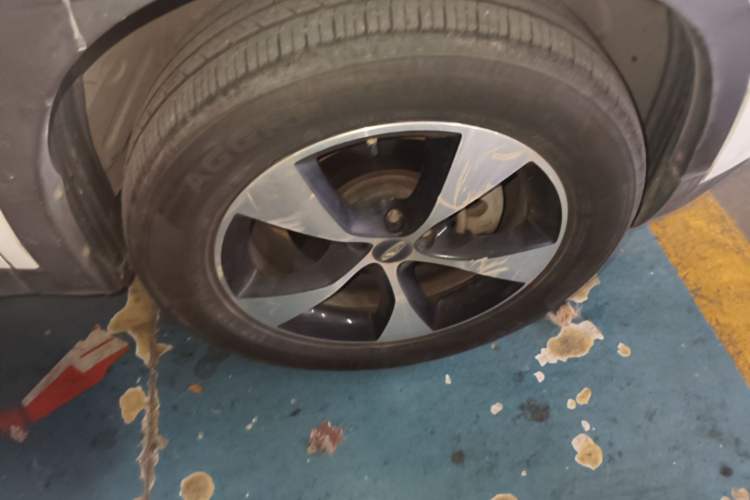 Used Chery Tiggo 7 2016 2.0L CVT Shining Edition Right Front Wheel Hub