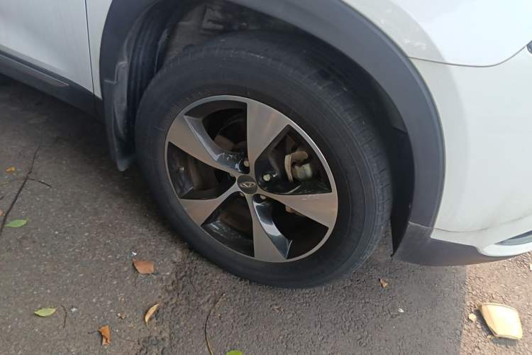 Used Chery Tiggo 7 2016 2.0L CVT YAOZHEN Edition Right Front Wheel Hub