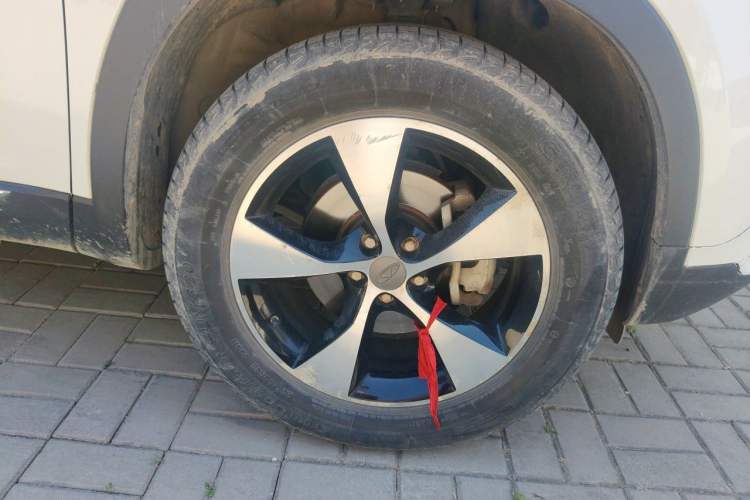 Used Chery Tiggo 7 2016 2.0L CVT YAOZHEN Edition Right Front Wheel Hub