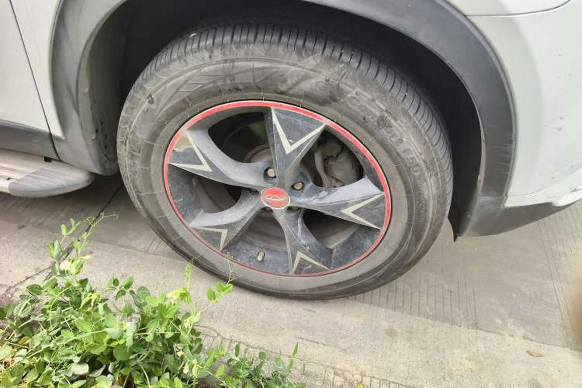 Used Chery Tiggo 7 2016 1.5T Manual Ignite Edition Right Front Wheel Hub