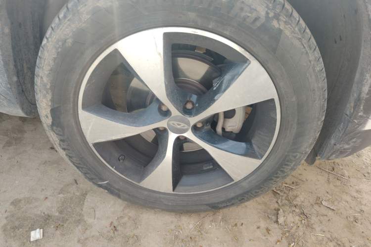 Used Chery Tiggo 7 2016 2.0L CVT YAOZHEN Edition Right Front Wheel Hub