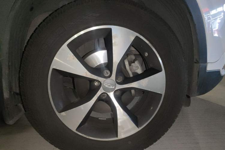 Used Chery Tiggo 7 2016 2.0L CVT Shining Edition Right Front Wheel Hub
