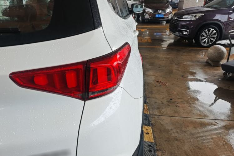 Used Chery Tiggo 7 2016 2.0L CVT YAOZHEN Edition Right Rear Taillight