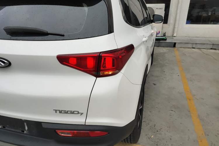 Used Chery Tiggo 7 2016 2.0L CVT YAOZHEN Edition Right Rear Taillight