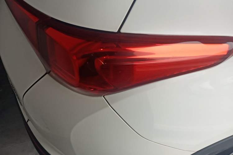 Used Chery Tiggo 7 2016 2.0L CVT YAOZHEN Edition Right Rear Taillight