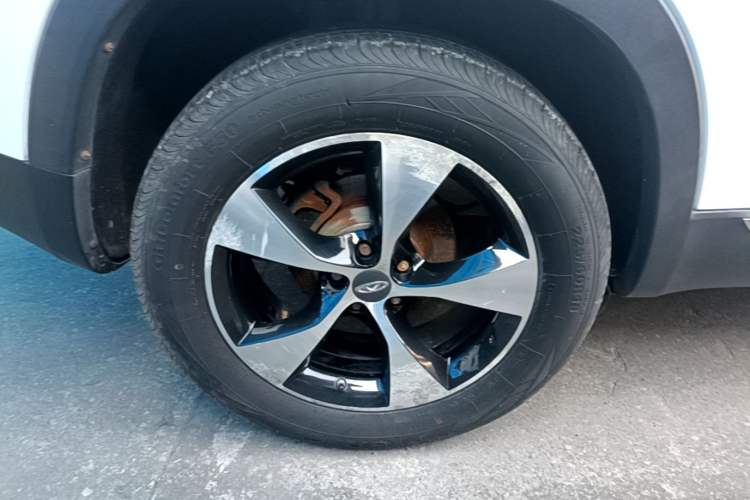 Used Chery Tiggo 7 2016 2.0L CVT YAOZHEN Edition Right Rear Wheel Hub