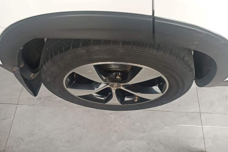 Used Chery Tiggo 7 2016 2.0L CVT YAOZHEN Edition Right Rear Wheel Hub