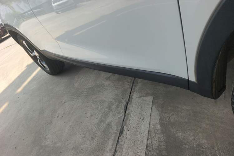 Used Chery Tiggo 7 2016 2.0L CVT Shining Edition Right Side Sill