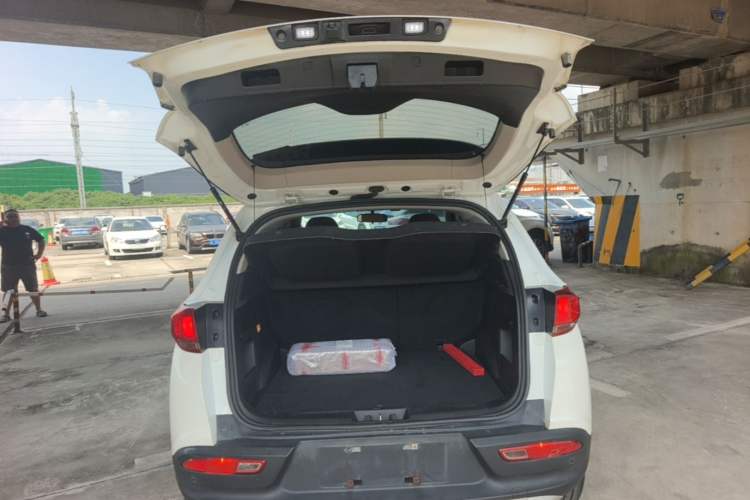 Used Chery Tiggo 7 2016 2.0L CVT Shining Edition Trunk
