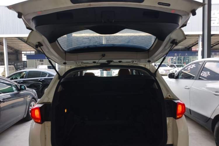 Used Chery Tiggo 7 2016 2.0L CVT YAOZHEN Edition Trunk