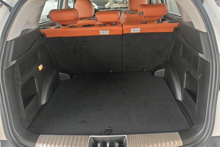 Used Chery Tiggo 7 2016 2.0L CVT YAOZHEN Edition Trunk