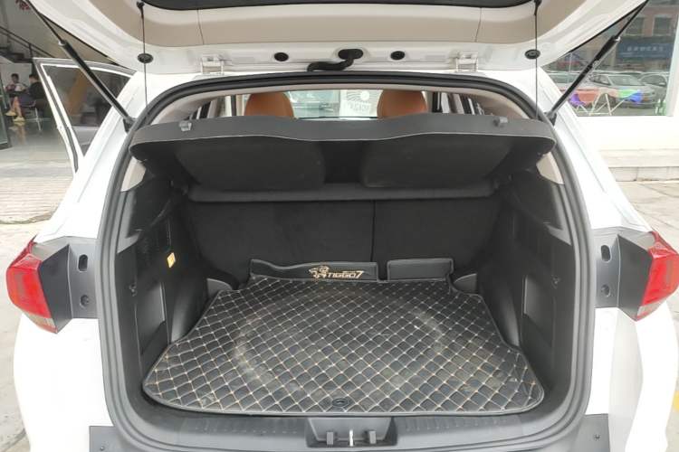 Used Chery Tiggo 7 2016 2.0L CVT YAOZHEN Edition Trunk