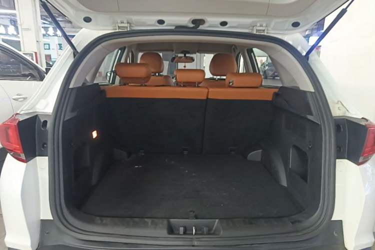 Used Chery Tiggo 7 2016 1.5T Manual E-commerce Edition Trunk