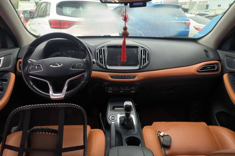 Used Chery Tiggo 7 2016 1.5T Manual Ignite Edition Center Console