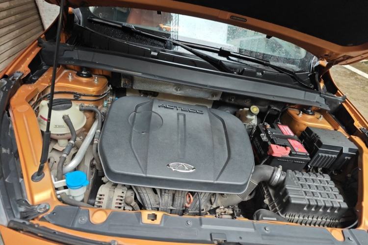Used Chery Tiggo 7 2016 2.0L CVT YAOZHEN Edition Engine Bay