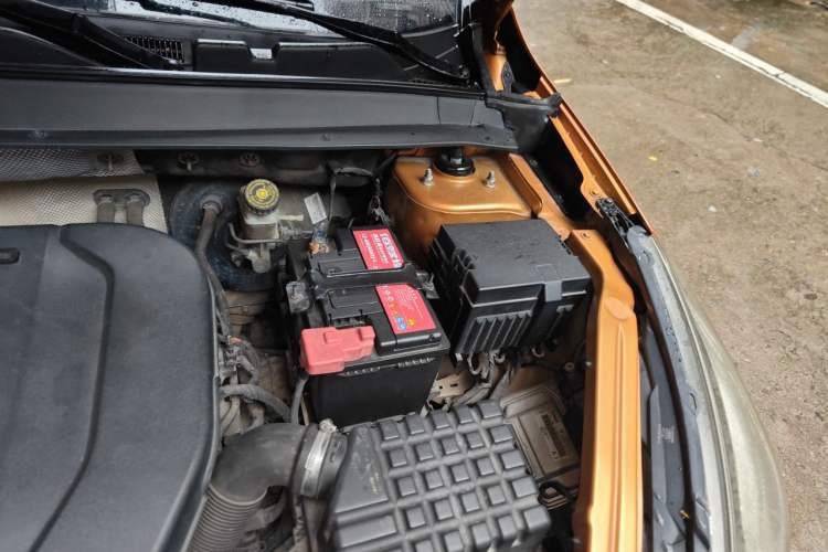 Used Chery Tiggo 7 2016 2.0L CVT YAOZHEN Edition Engine Bay Left