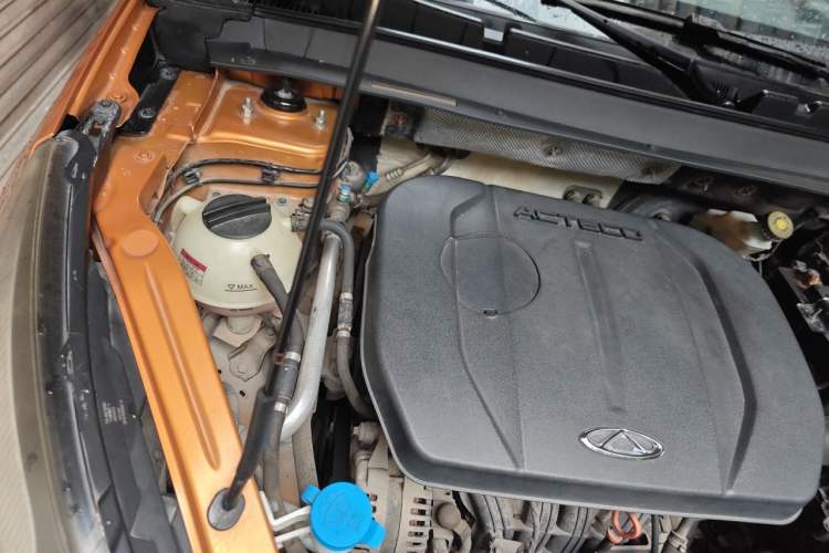 Used Chery Tiggo 7 2016 2.0L CVT YAOZHEN Edition Engine Bay Right