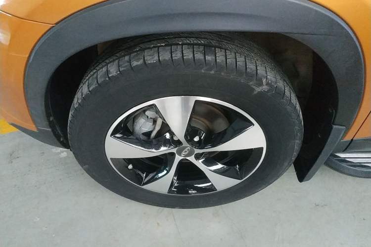 Used Chery Tiggo 7 2016 1.5T Manual Ignite Edition Left Front Wheel Hub