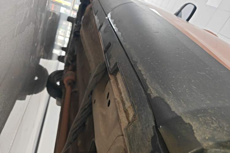 Used Chery Tiggo 7 2016 2.0L CVT Shining Edition Left Side Sill