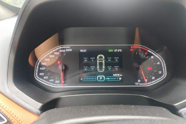 Used Chery Tiggo 7 2016 2.0L CVT YAOZHEN Edition Odometer Close Up